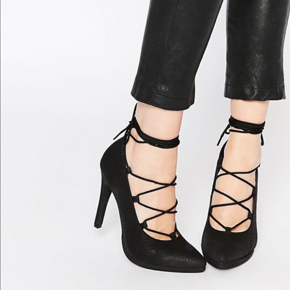 Call it spring tortosa black tie up heeled pumps